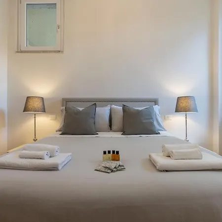 Apartment Elegant Escape Prato (Prato)
