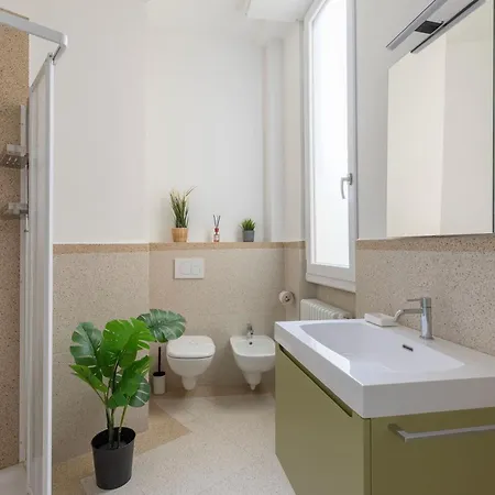 Elegant Escape Apartment *
