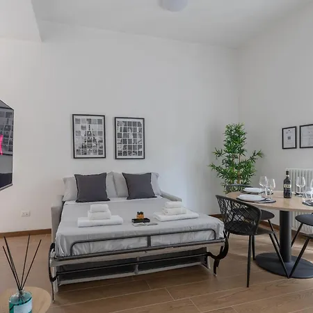 Elegant Escape Apartman Prato