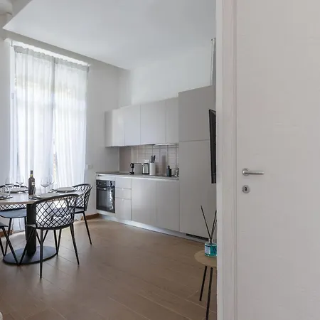 Elegant Escape Apartman *